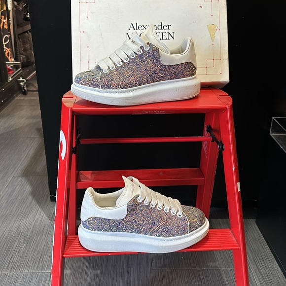 🔥🔥 Alexander Mc Queen Glitter Sneaker - Picture 2 of 10